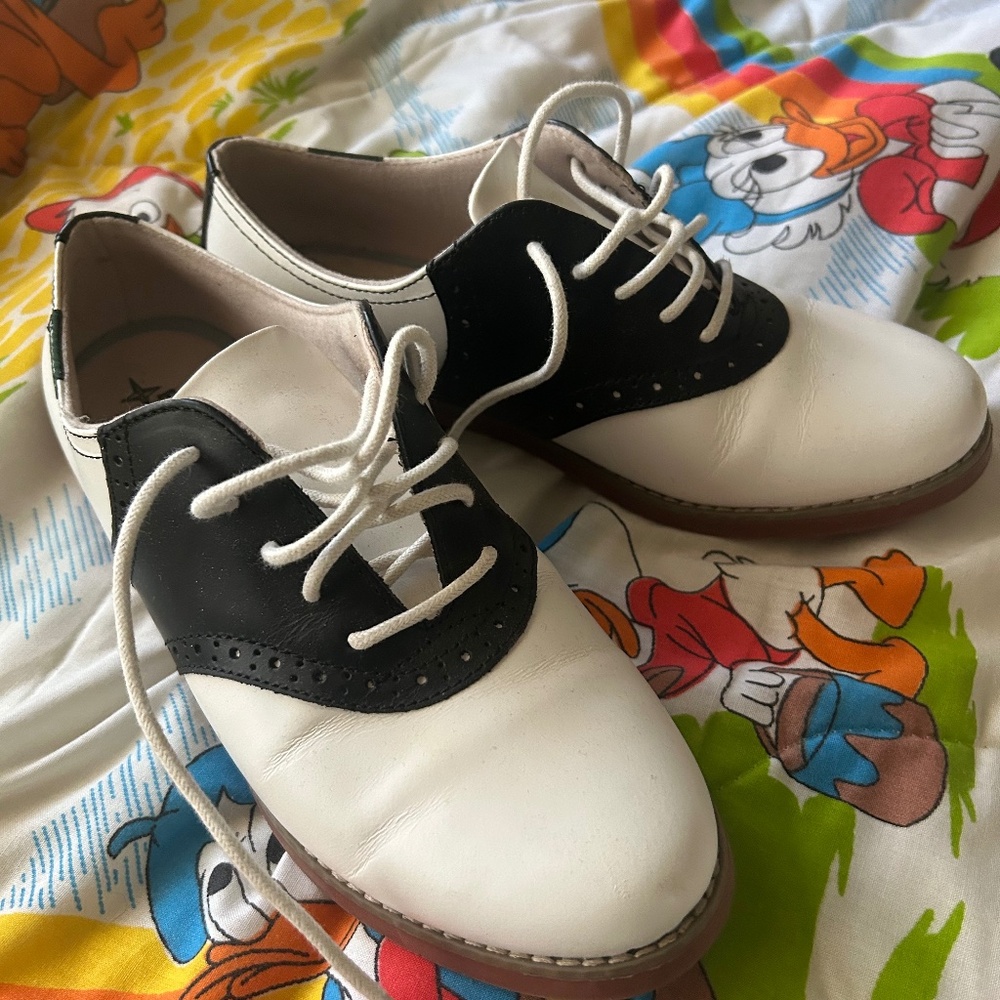 Eastland Saddle Shoes Women's 7.5 Leather Memory Foam Vintage 1950s Shoes Swing